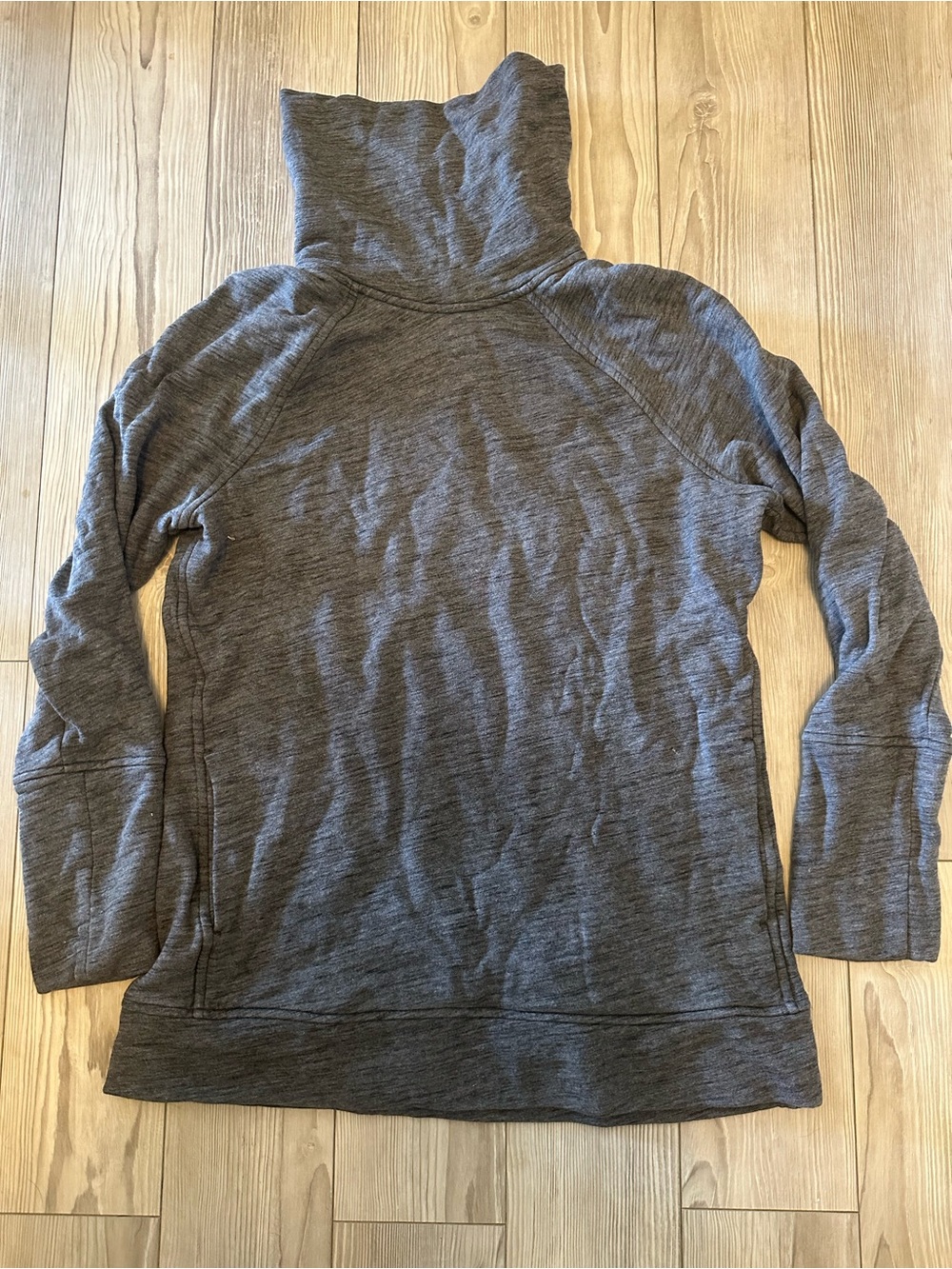 lululemon athletica Women's Gray High Neck Pullover Hoodie
